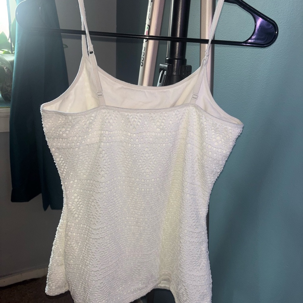 Elegant White Lace Women's Top